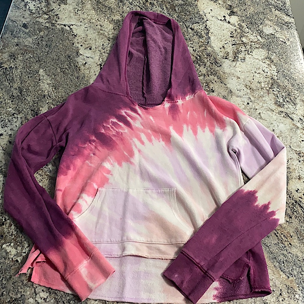 Purple,white,and pink tie die cropped sweatshirt from Justice👌💜🤍💖